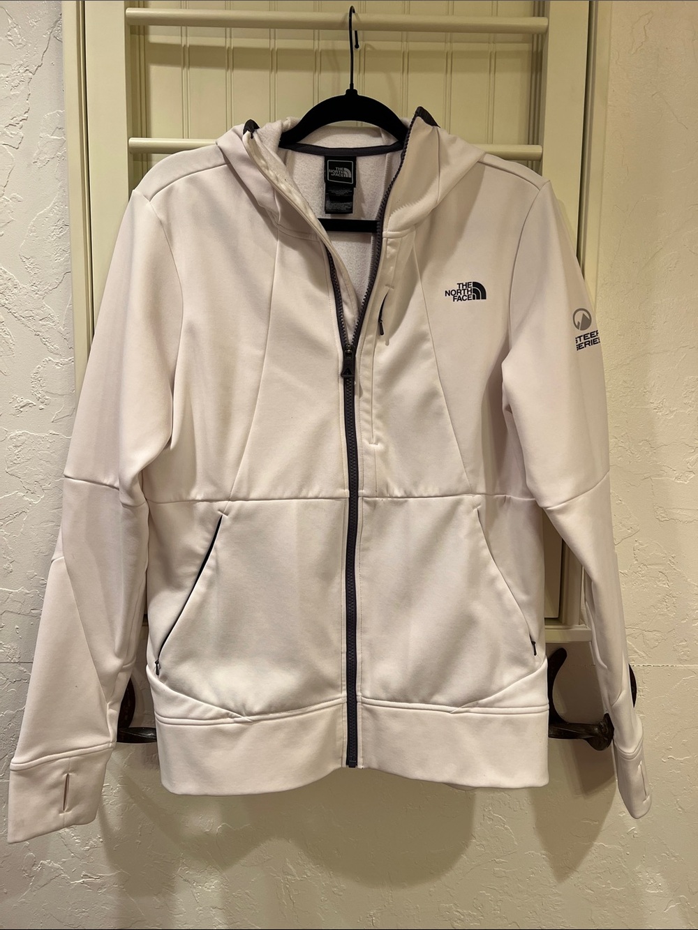 The North Face Women’s Large White Hooded Softshell Zip Jacket